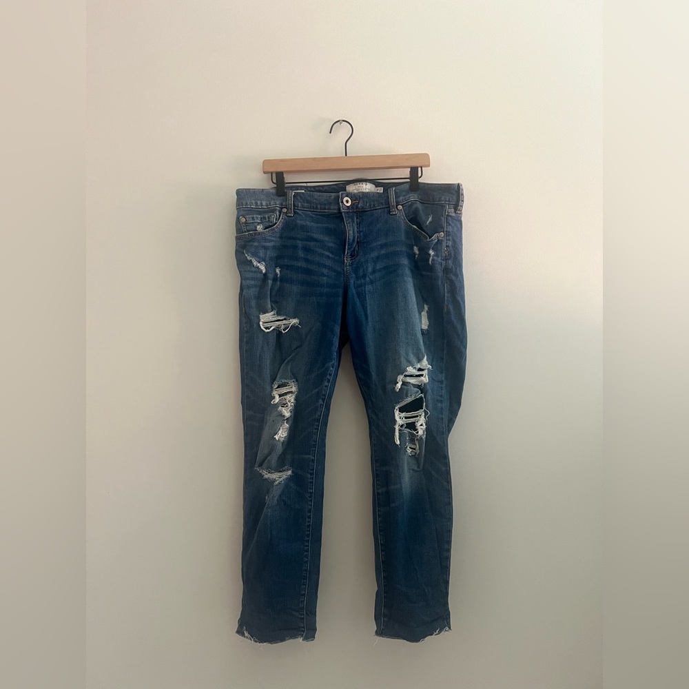 Torrid Boyfriend Crop Jeans Size 16 Distressed Ripped Blue Denim